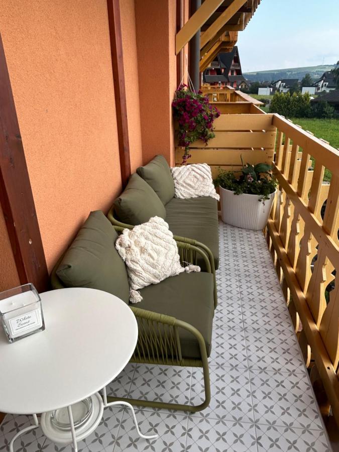 Apartliv Vel'ka Lomnica Exteriör bild