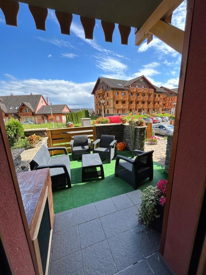 Apartliv Vel'ka Lomnica Exteriör bild