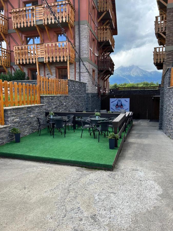 Apartliv Vel'ka Lomnica Exteriör bild