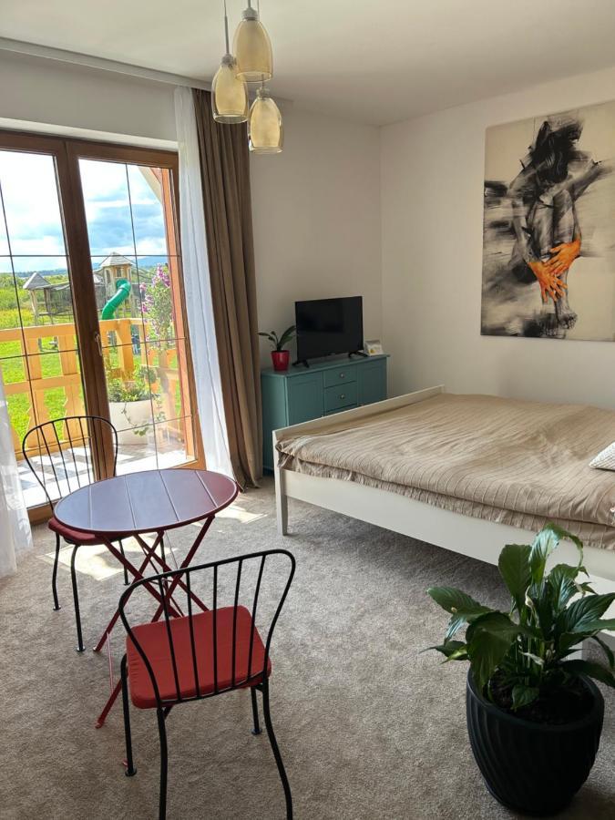 Apartliv Vel'ka Lomnica Exteriör bild