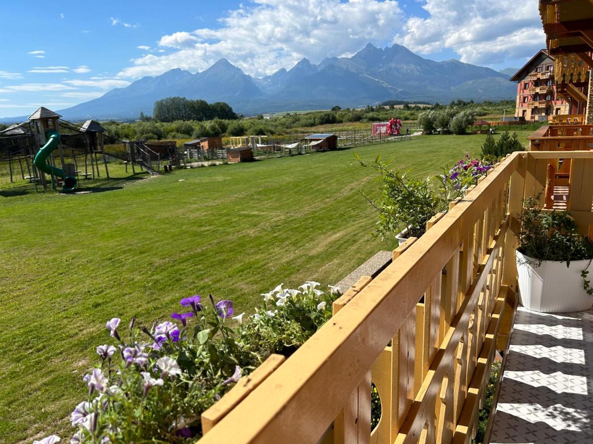 Apartliv Vel'ka Lomnica Exteriör bild